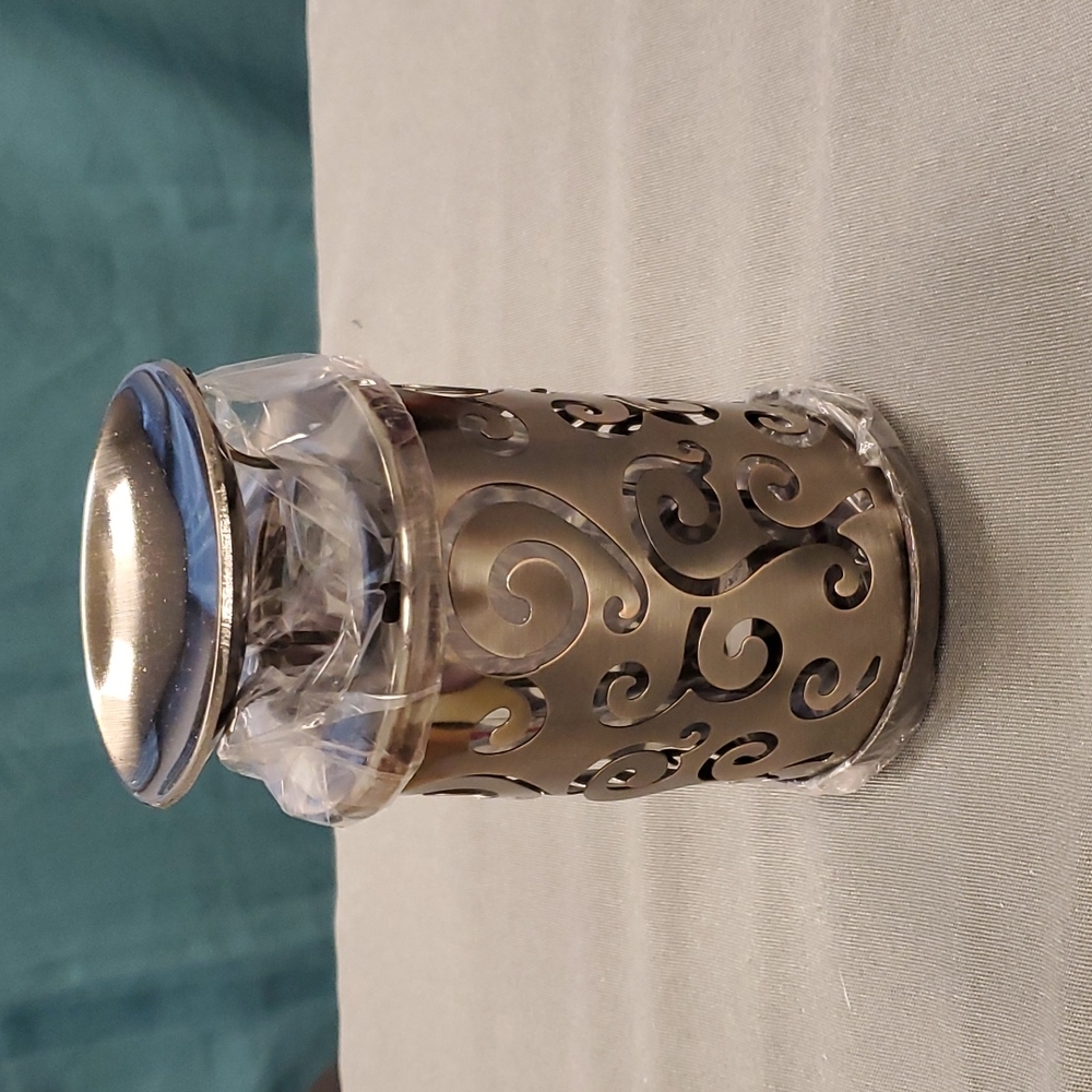 Scrolling Luminary (bronze metal) for‎ fragrance oils from Gold Canyon